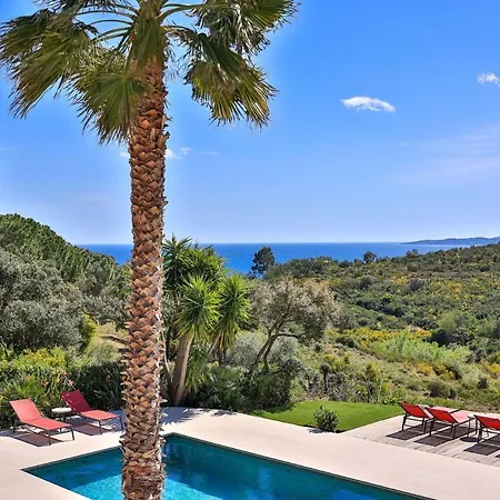 Azur, Amazing Sea Views, Heated Pool Hotel 4*