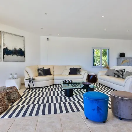 Azur, Amazing Sea Views, Heated Pool Sainte-Maxime